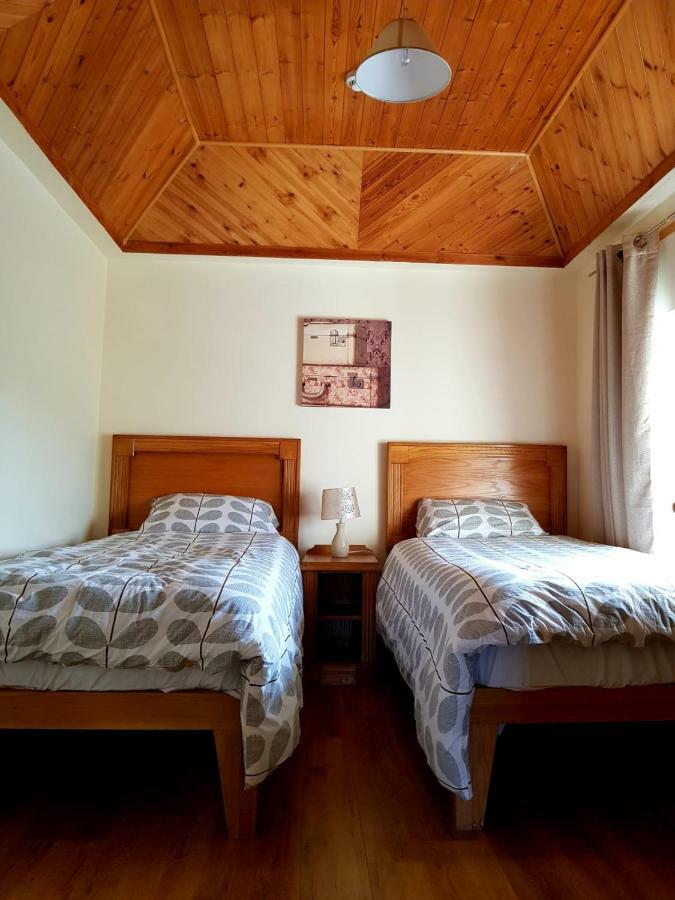 Nanny Quinn'S Apartment Killucan Экстерьер фото